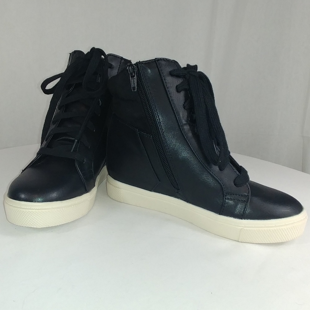 Womens high top tennis shoes